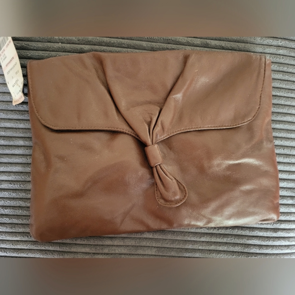 Clutch purse